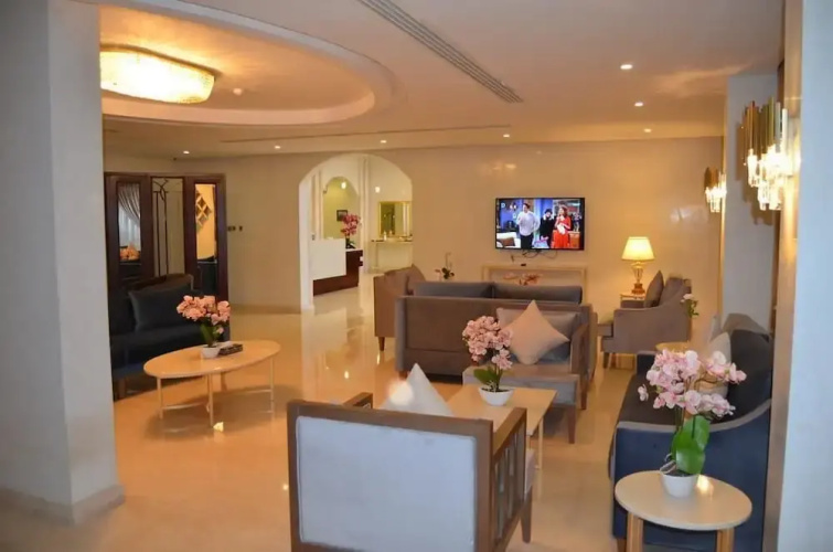 Larissa Suites