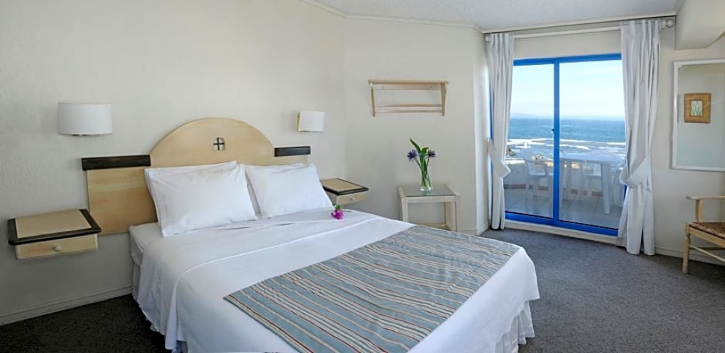 1 Bedroom Standard Suite with ocean view