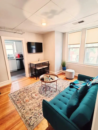1601 Lombard