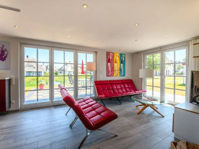 Reetdachhaus am Bodden mit Sauna