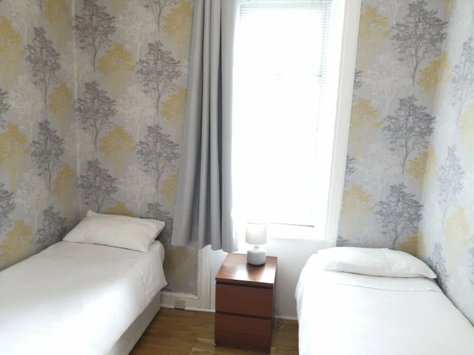2 Bedrooms Apartment