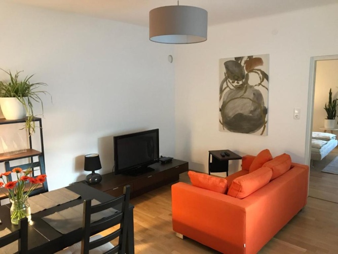 2 Bedrooms Cottage