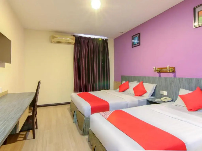 Super OYO 43930 Hotel EsplanadeHotel Overview