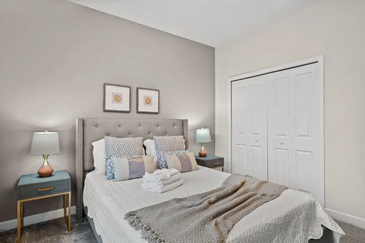 Magical 6BR Retreat With Pool Best Location
