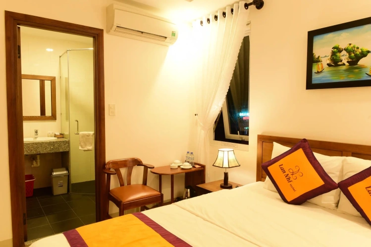 Standard Triple room