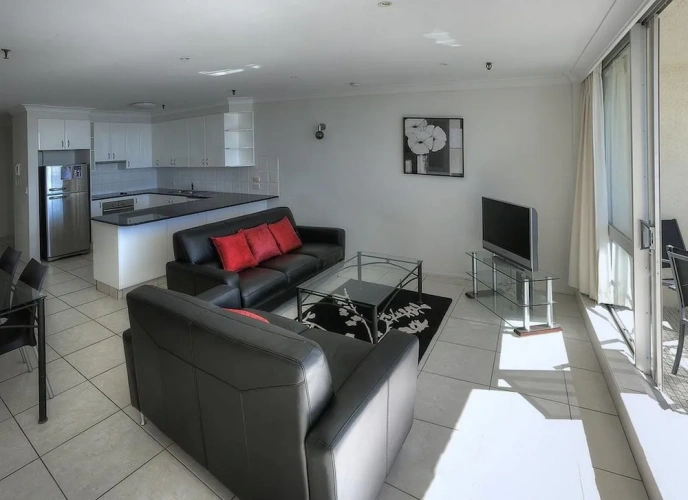 2 Bedrooms Apartment