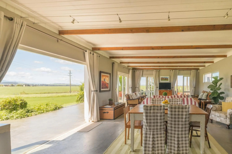 Libertas Guest Farm