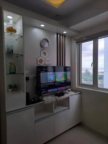 Shore 1 Tower C2 Unit 878