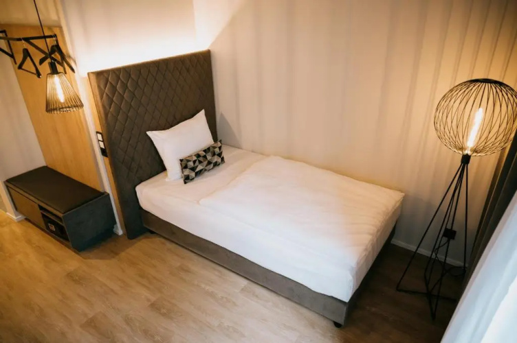 LOOM Hotel & Skybar