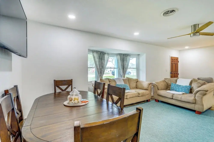 Pet-friendly Cocoa Beach Home: Walk to Beach!