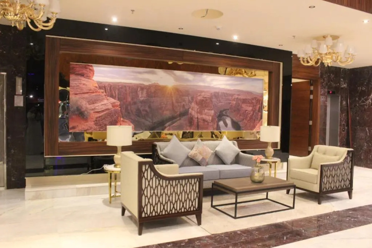 Seasons Park Hotel
