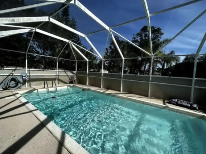 Endless Summer Oasis With a Pool