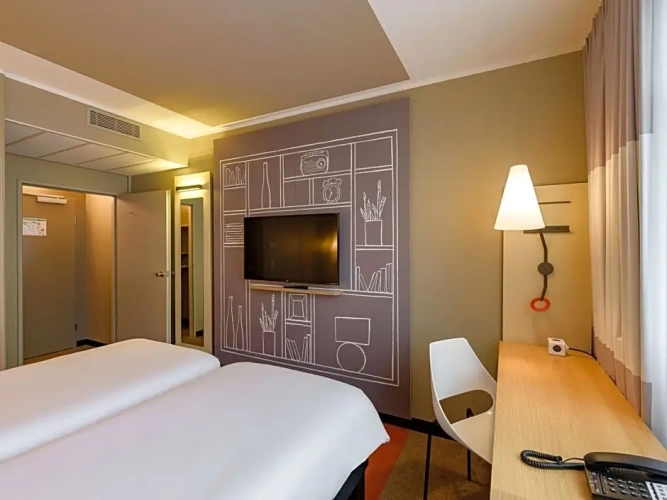 Standard Double room with view