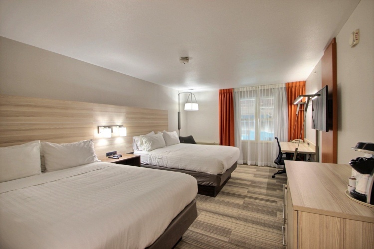 Standard Quadruple room