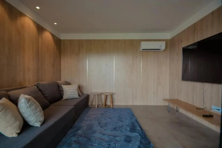 2 Bedrooms Villa