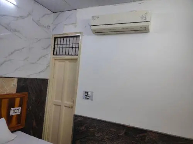 Sharda Hotel