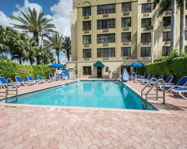 Comfort Suites Miami - Kendall photo 15
