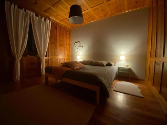 3 Bedrooms Apartment