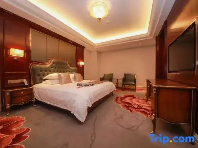 Deluxe Suite
