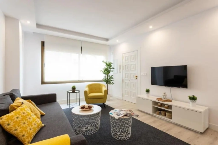 2 Bedrooms Apartment