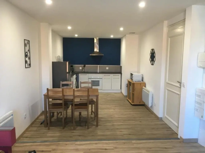2 Bedrooms Apartment