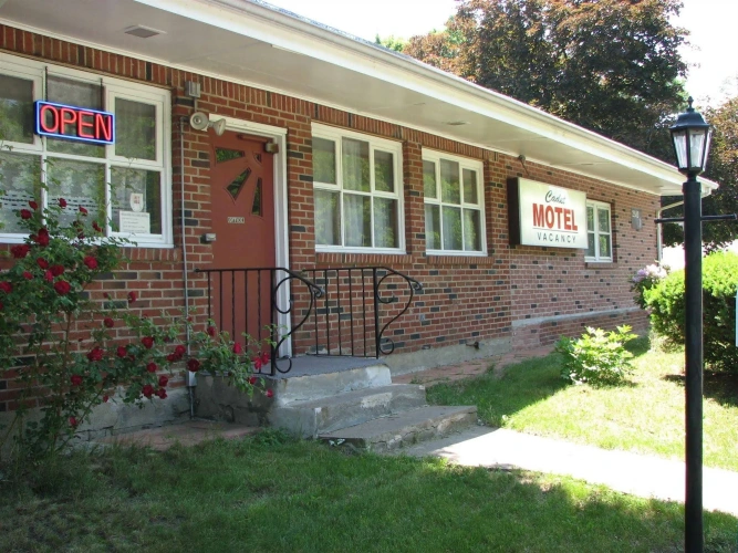 Cadet Motel