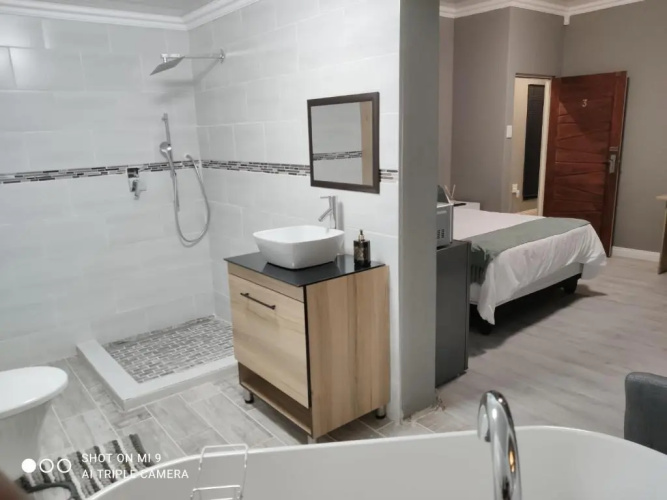 Charis View Guest House