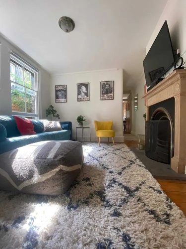 Rustic 2 Bedroom Flat in Brixton
