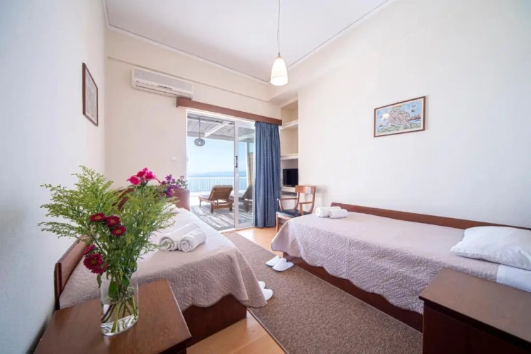 Superior Twin room with sea view