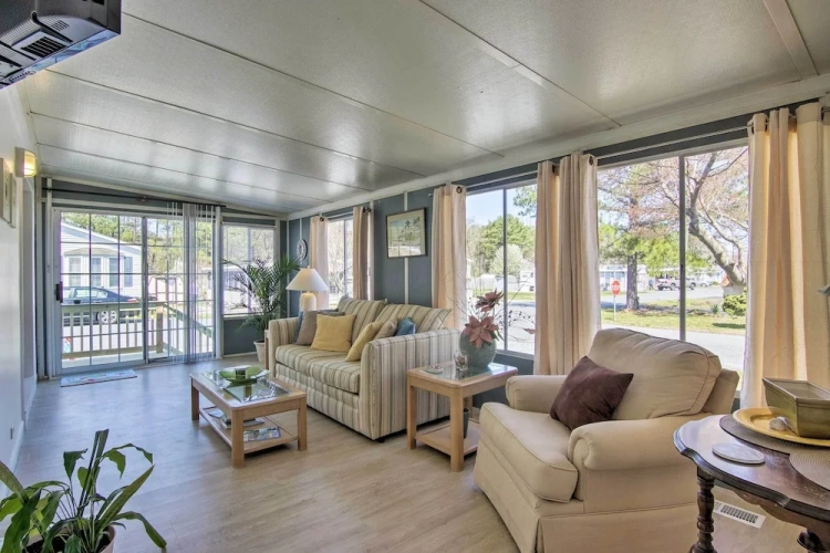 2 Bedrooms Cottage
