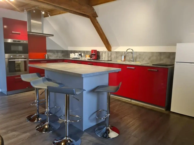 3 Bedrooms Apartment
