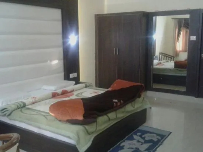 Hotel Spring