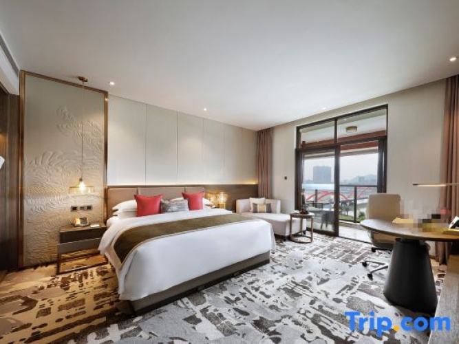Deluxe Double Suite