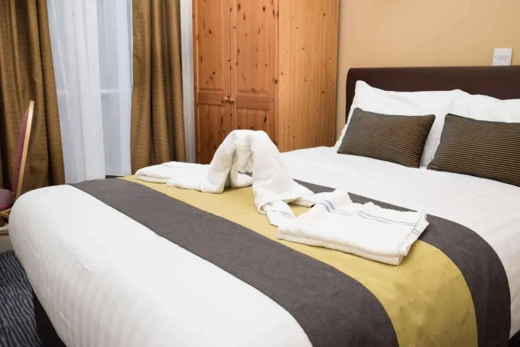 Rose Court Hotel