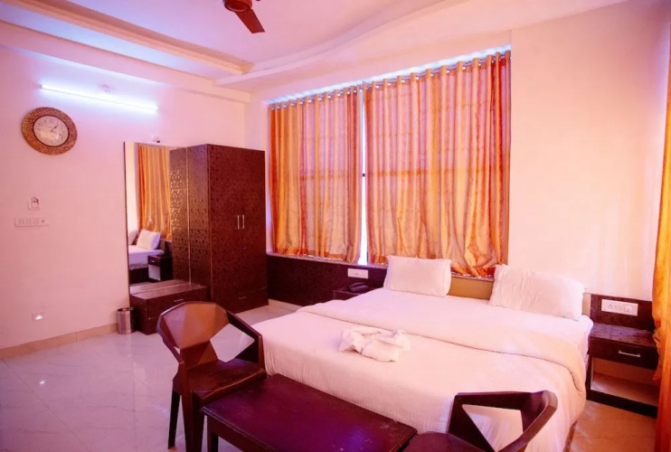 Hotel The Paradise