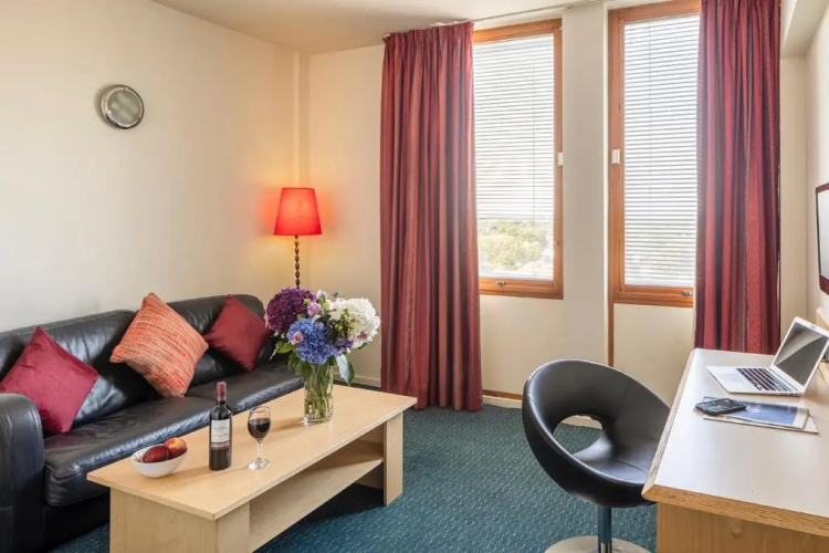 St Giles Heathrow Hotel