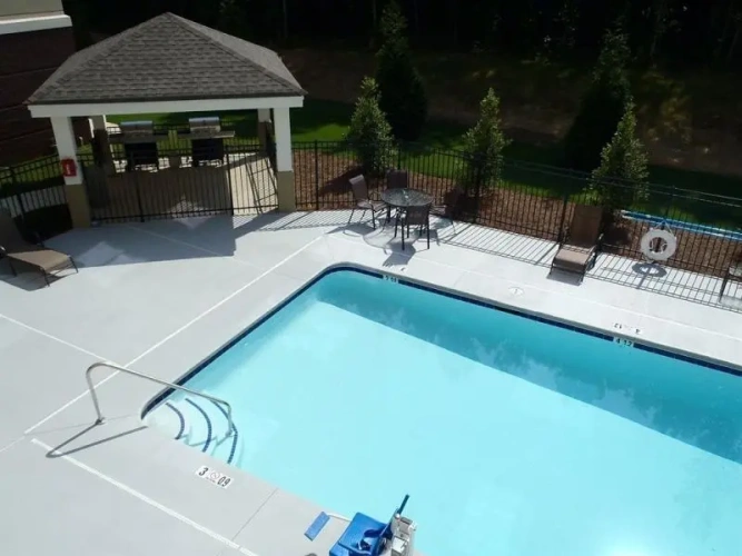 1 Bedroom Single Suite