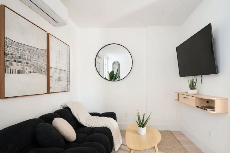 48-3fe 2BR Prime Midtown West
