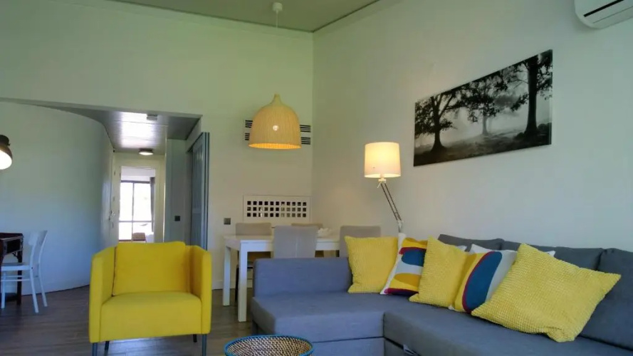 Grey Heron Apartment