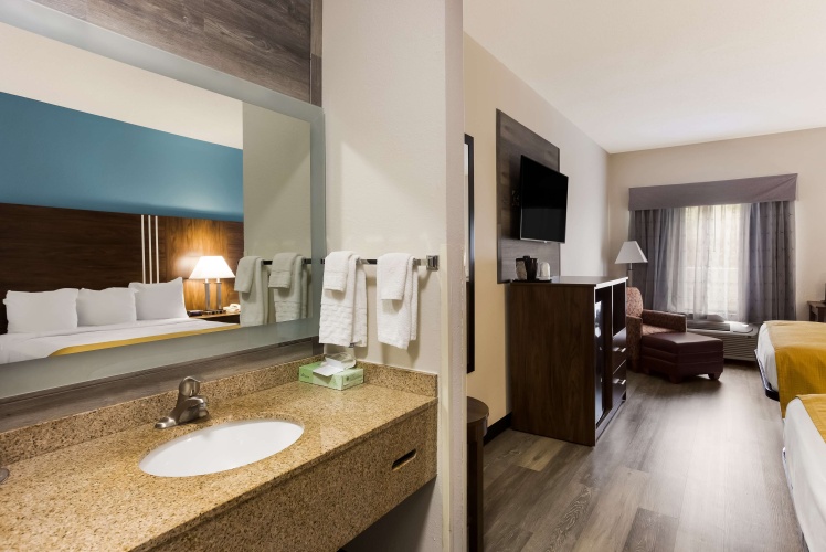 Standard Quadruple room