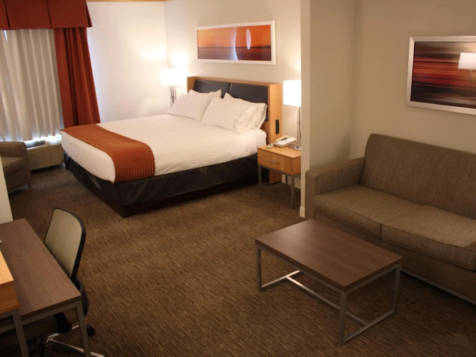 Holiday Inn Express Munising-Lakeview by IHG