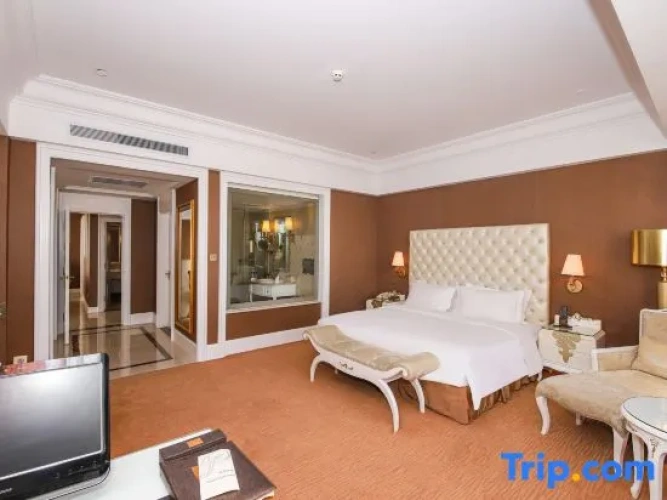 Deluxe Double Suite