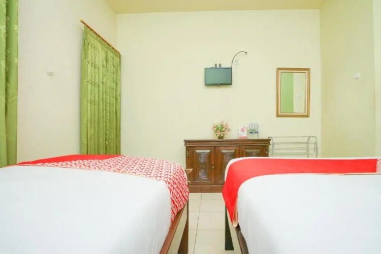 Superior Triple room