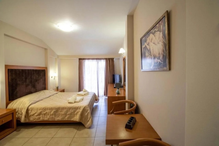 Hotel Serenity Tolo
