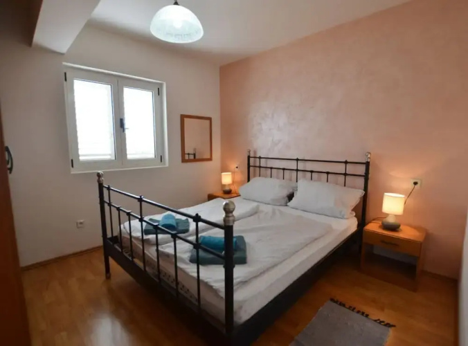 Spacious Apartment With Loggia