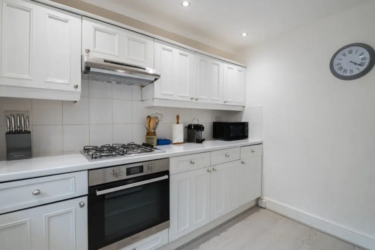 2 Bedrooms Cottage