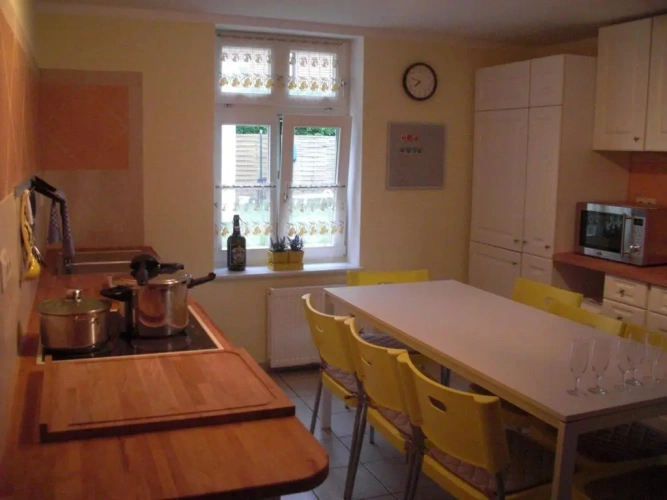2 Bedrooms Cottage