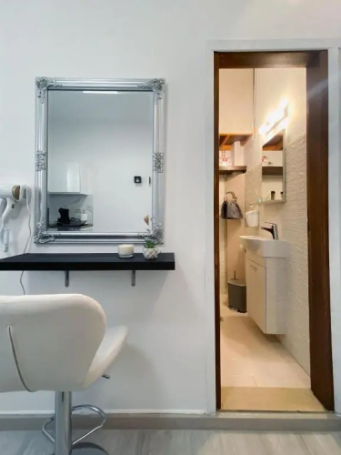 Gregory's Studio apartment with sea view
