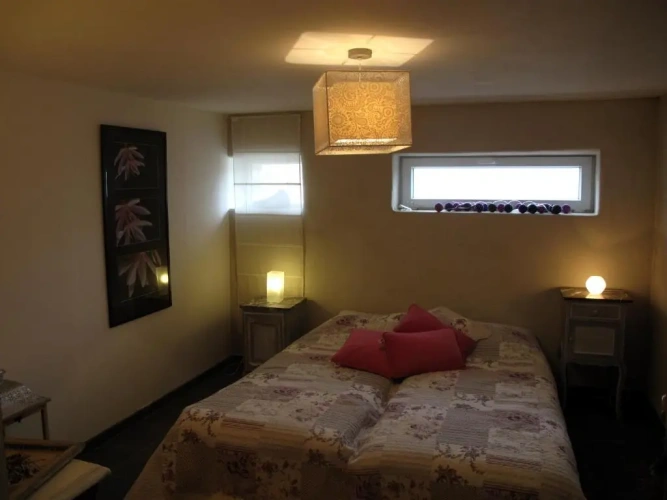 2 Bedrooms Cottage