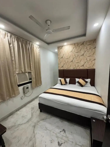 Hotel Unique International